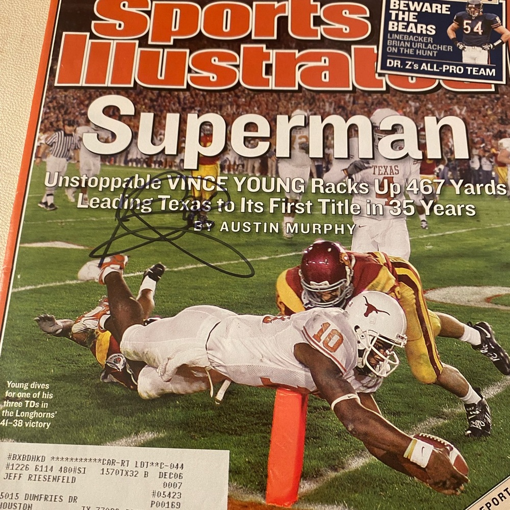 Autographed Vince Young Sports Illustrated National Championship Issue